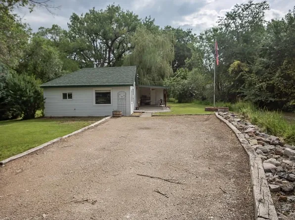 67 Oregon Ave, Lovell, WY 82431