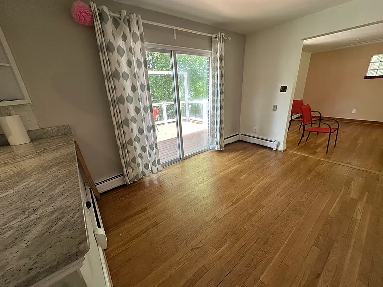 18 Lakeside Dr — Photo 23