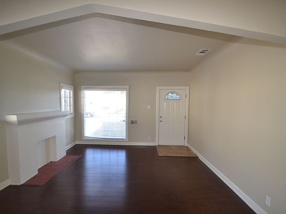 5th image of 1651 W 65th Pl