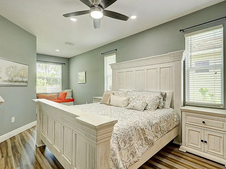 10015 SW Stonegate Dr — Photo 6