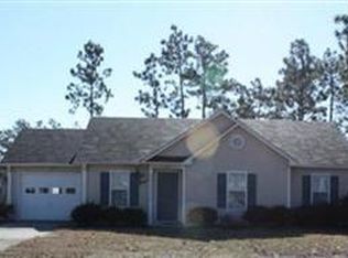 1084 Longleaf Dr, Southport, NC 28461