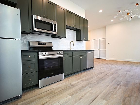 5th image of 2307 Bedford Ave #4