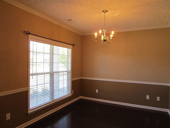 2nd image of 31 Trafford Trl