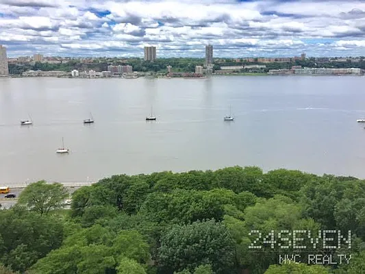 Rented by 24 7 NYC Realty Inc. | media 40
