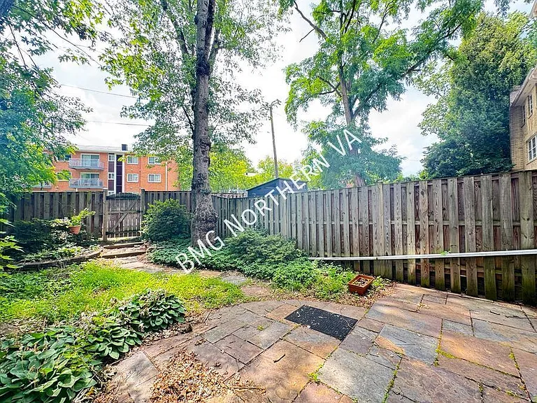 566 Windover Ave NW — Photo 25