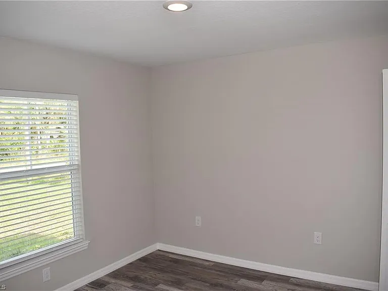 2397 Nantucket Ter — Photo 21