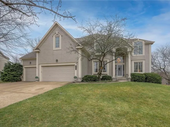 12734 Haskins St, Overland Park, KS 66213
