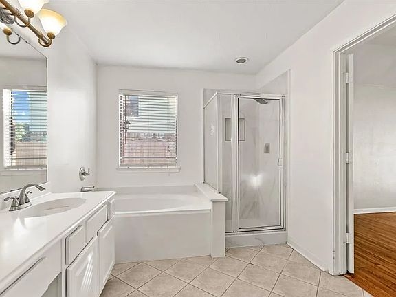 5th image of 466 Marble Hill Dr