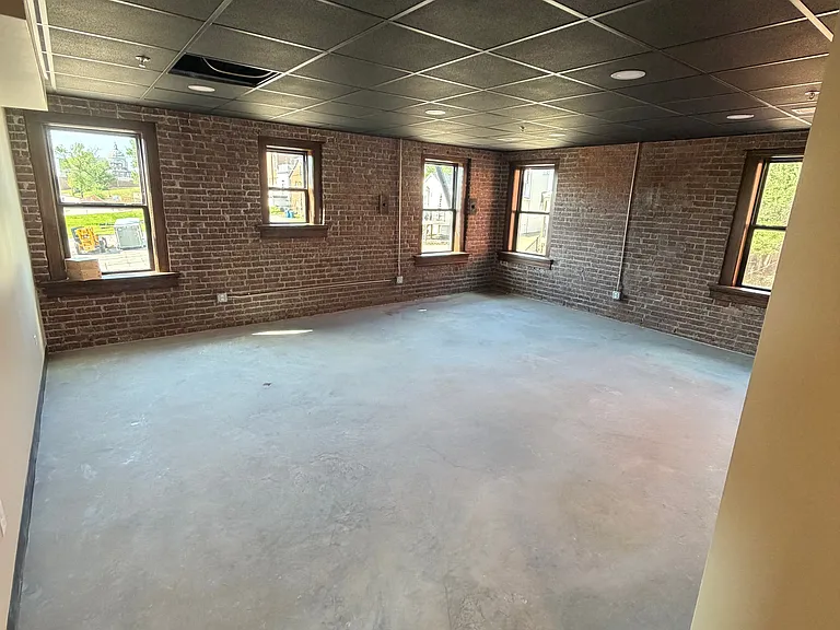 208 Marshall St #17 — Photo 7