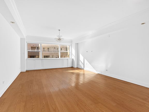 5th image of 27 E 65th St APT 14CD