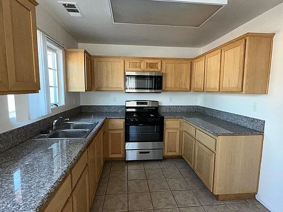 5th image of 1520 N Palm Ave APT 8