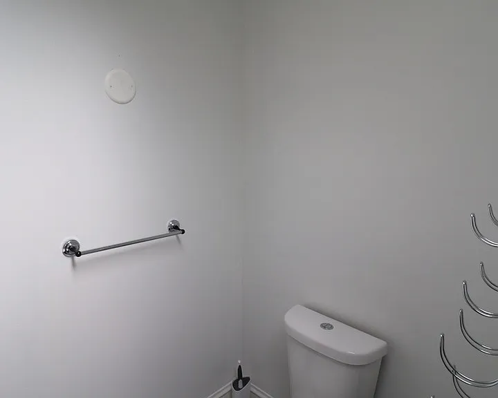 2546 N Southport Ave #2R — Photo 10