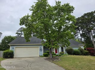 213 Teakwood Place, Midway Park, NC 28544