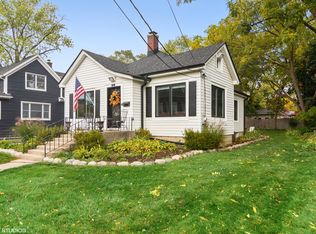 116 E Liberty St, Barrington, IL 60010