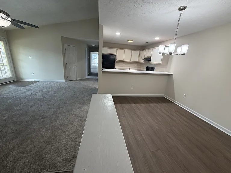 Wyndfall Apartments — Photo 12