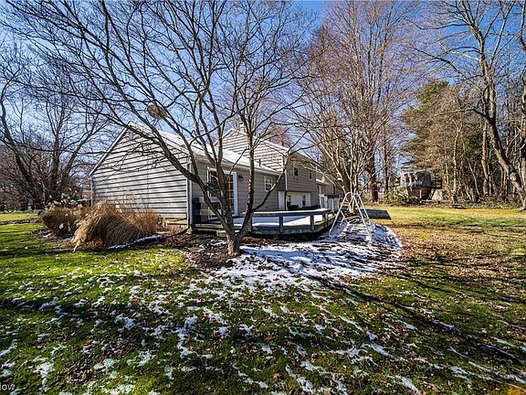 4th image of 180 Maplelane Dr