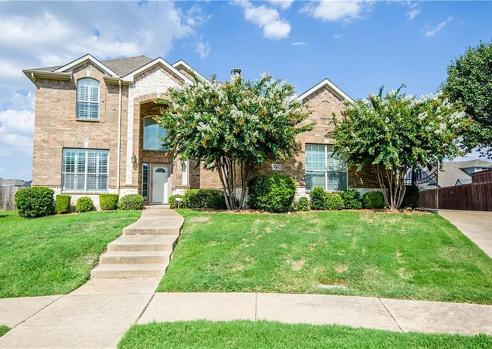 1st image of 540 Dales Cir