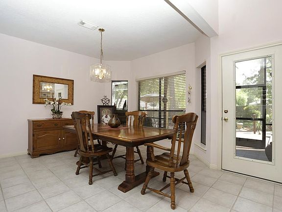 5th image of 11607 Willowrun Dr