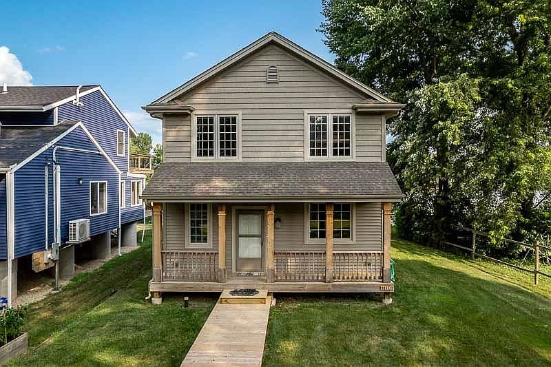 1st image of 11101 Edgemere Ter