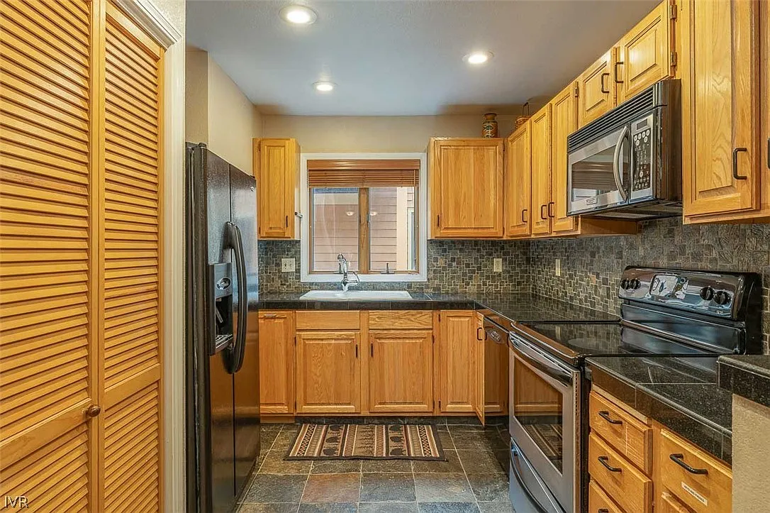 931 Incline Way #237 photo 1