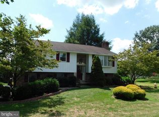 494 Long Ln, Lancaster, PA 17603