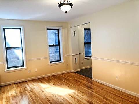 4th image of 2 Adrian Ave APT 27A