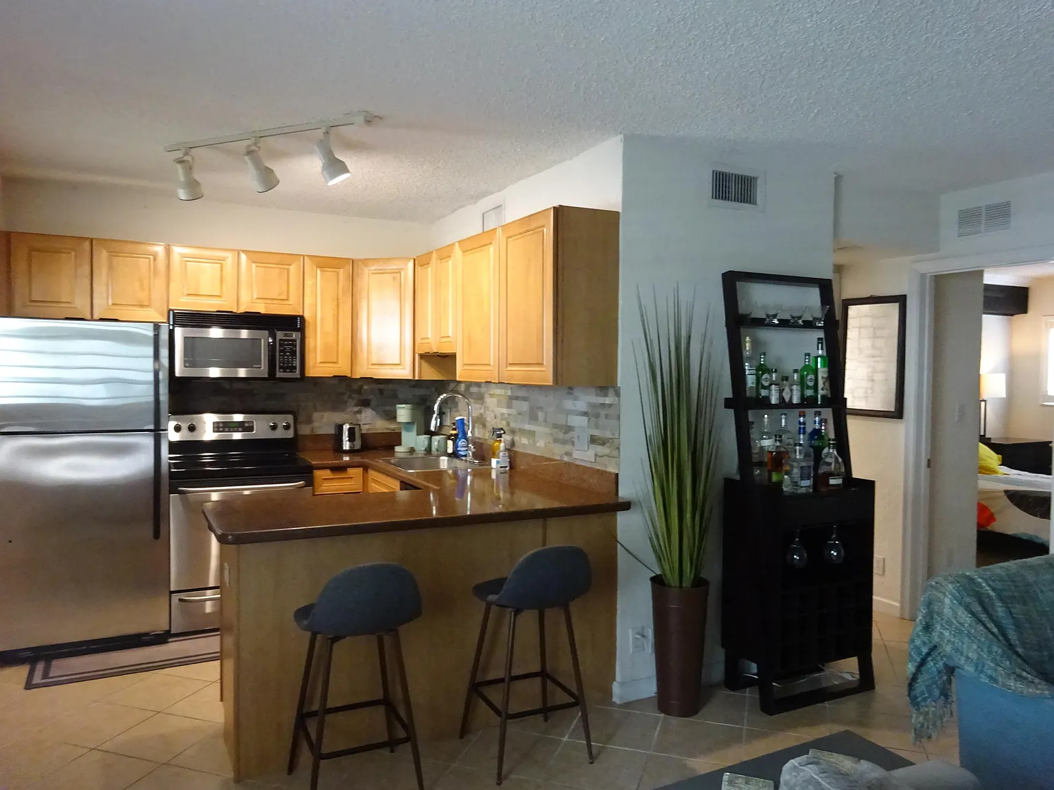 2 bed, 1.0 bath, 619 sqft, $2,295 — Photo 3