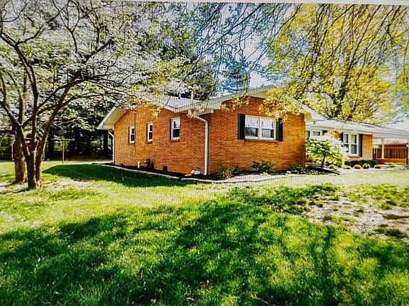 3rd image of 519 Orchard Dr