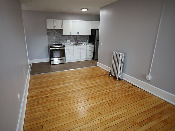 3rd image of 15 Orchard St #2-C