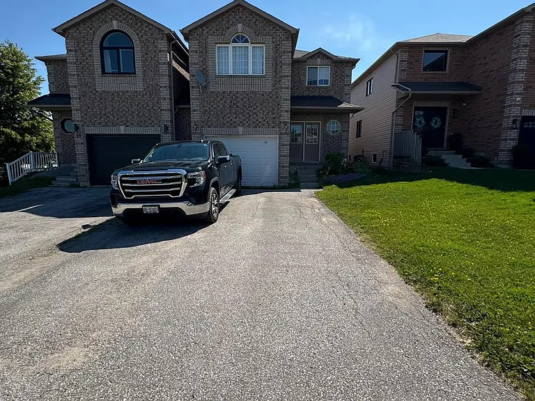 20 Courtney Cres — Photo 19