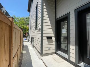 106 Aylmer Ave #A2, Ottawa, ON K1S 2X7