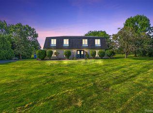 8612 Monroe Rd, Durand, MI 48429