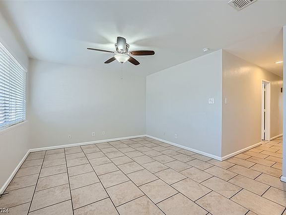 3rd image of 701 Palmhurst Dr