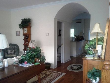 4th image of 125 Southgate Ln