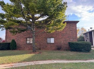 1863 Roosevelt Ave, Racine, WI 53406