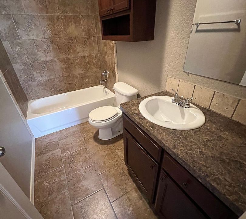 1st image of 206 S 26th St APT D
