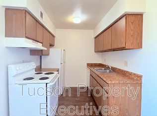 660 S Tucson Blvd #113, Tucson, AZ 85716