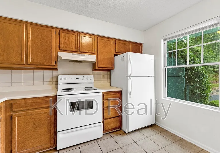 630 Lex Dr — Photo 4