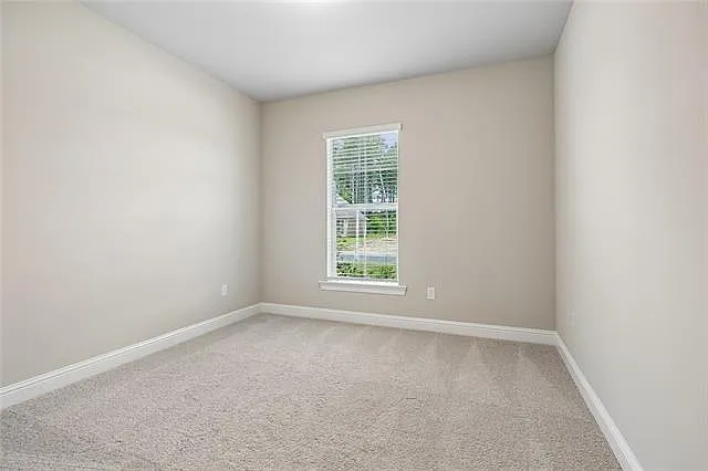8862 Lyndanne Dr — Photo 12
