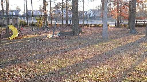 2nd image of 2177 Fort Belvoir Dr