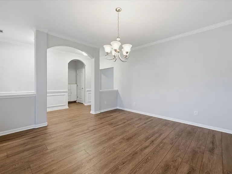 8 Woods Way — Photo 37
