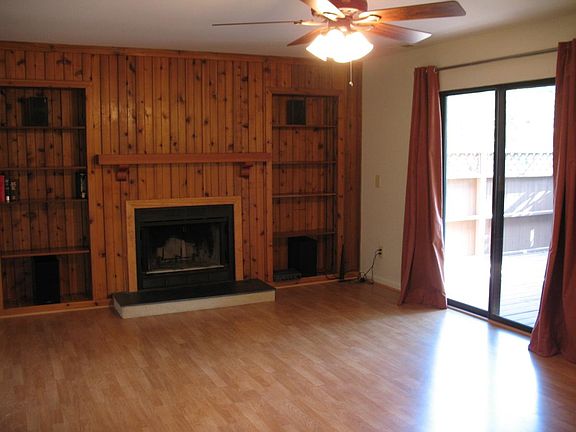2nd image of 204 Finley Forest Dr