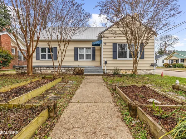 2219 NE Paige St, Knoxville, TN 37917