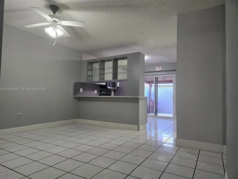 8810 NW 114th Ter — Photo 8