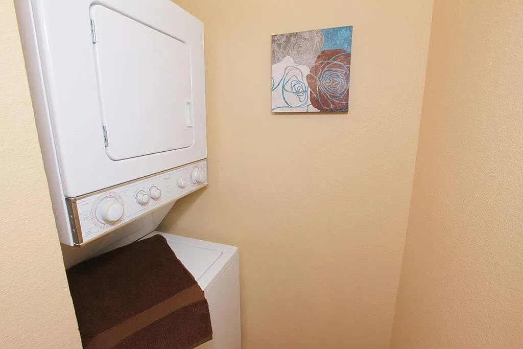 Sky Rock Apartments — Photo 3