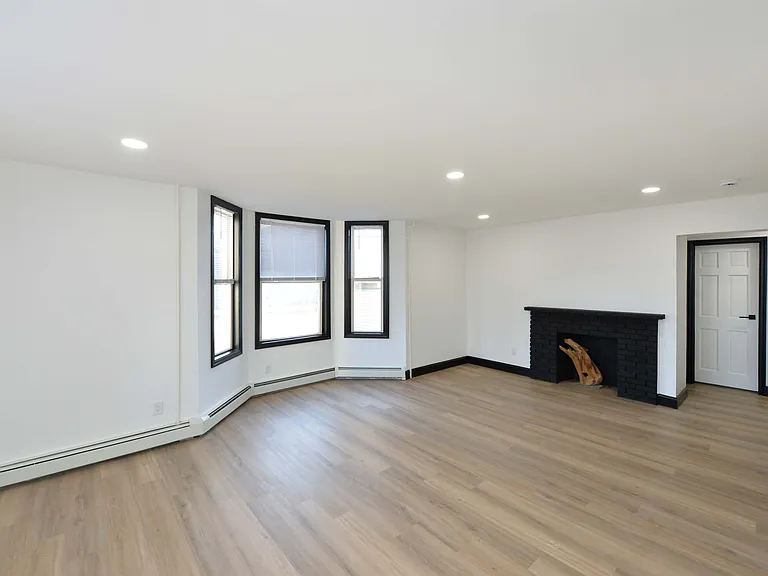 73 Lafayette Ave #1 — Photo 5