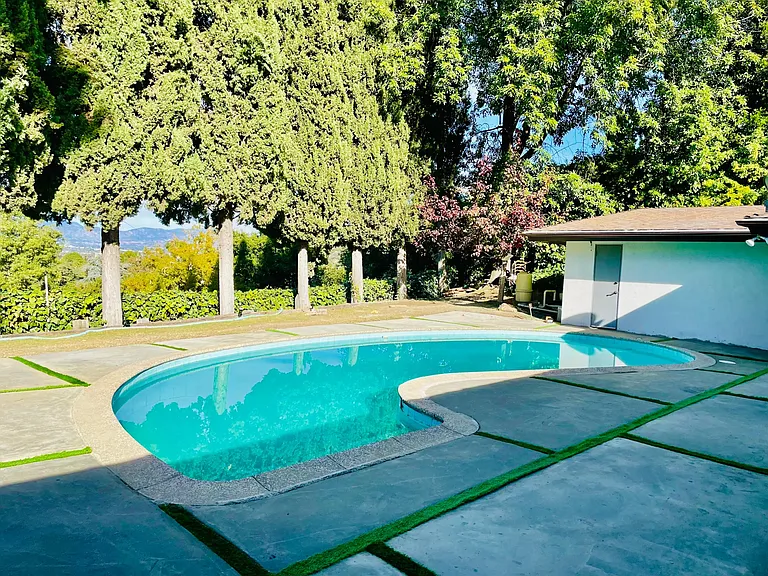 15701 Royal Ridge Rd — Photo 34