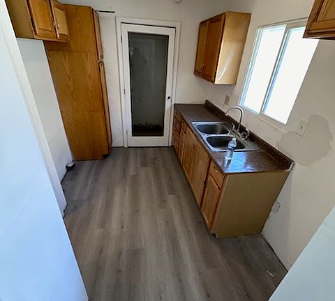 4th image of 5130 Olive St