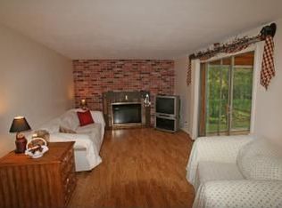 132 Apple Creek Ln, Rochester, NY 14612