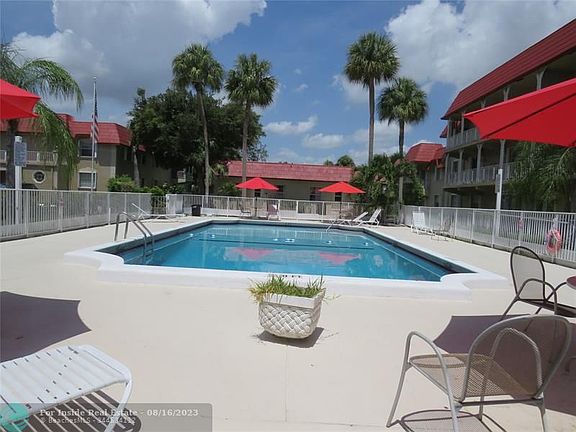 2nd image of 495 SE 8th St APT 148